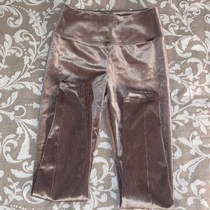 T Tahari high rise ribbed leggings NWT